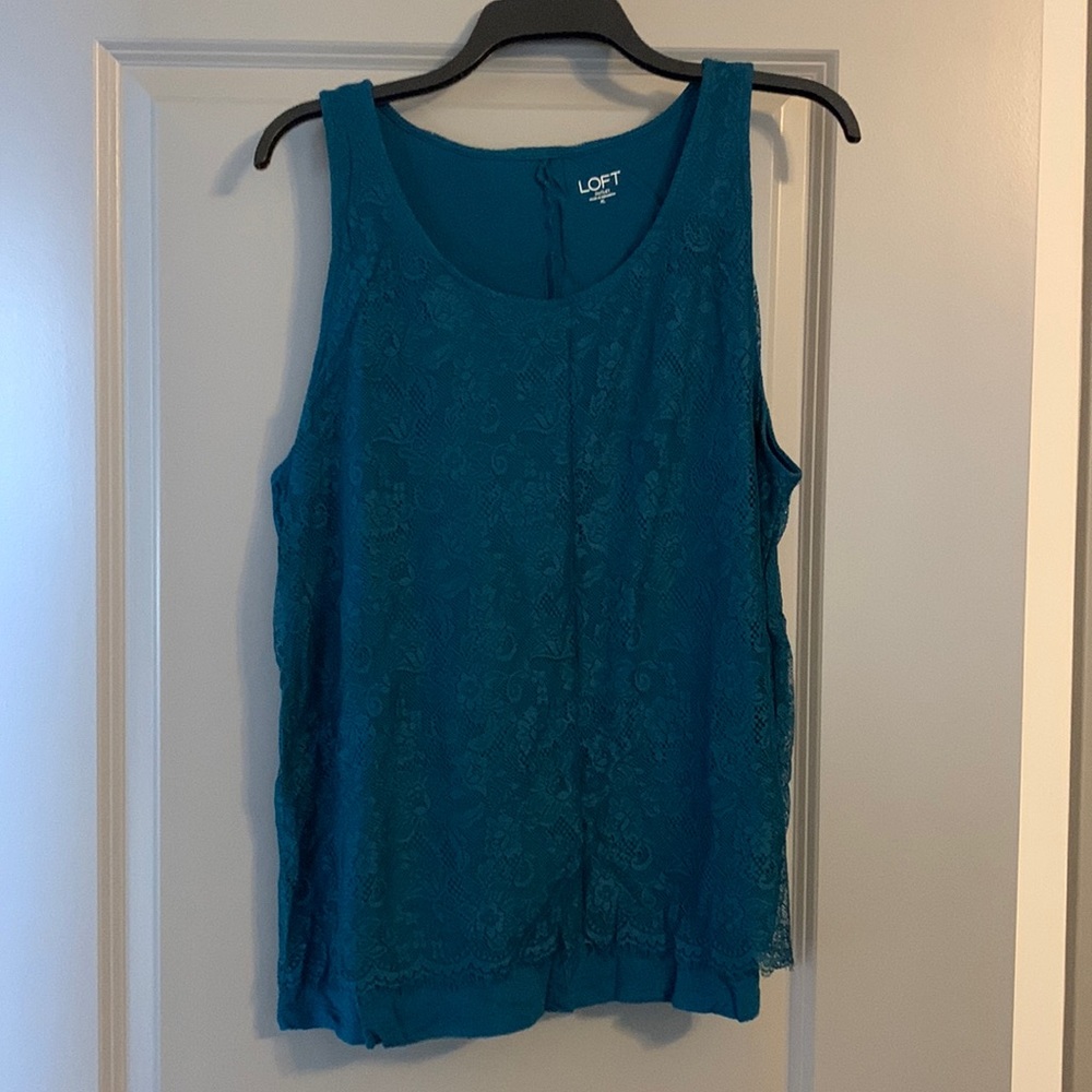 Teal top